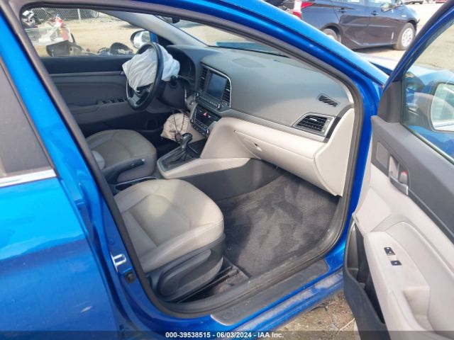 Photo 4 VIN: 5NPD84LF5HH073008 - HYUNDAI ELANTRA 