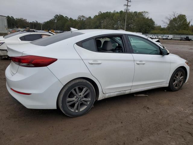 Photo 2 VIN: 5NPD84LF5HH081514 - HYUNDAI ELANTRA 