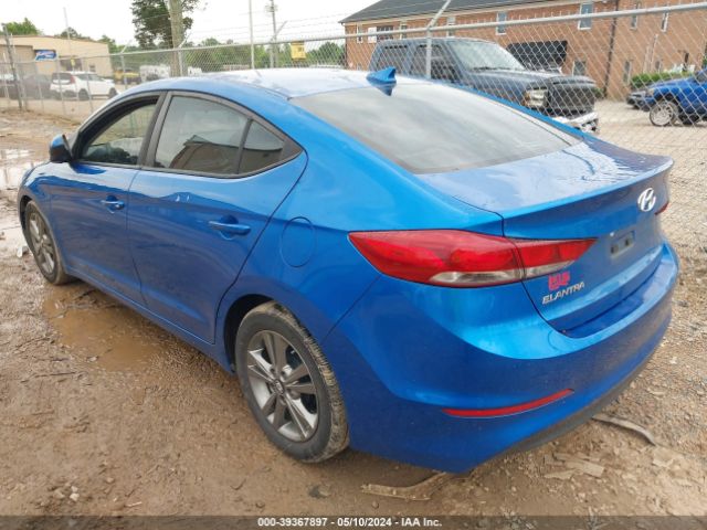 Photo 2 VIN: 5NPD84LF5HH084302 - HYUNDAI ELANTRA 