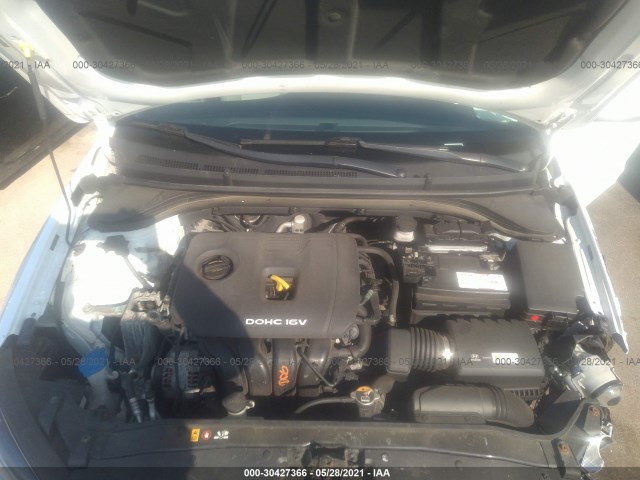 Photo 9 VIN: 5NPD84LF5HH093016 - HYUNDAI ELANTRA 