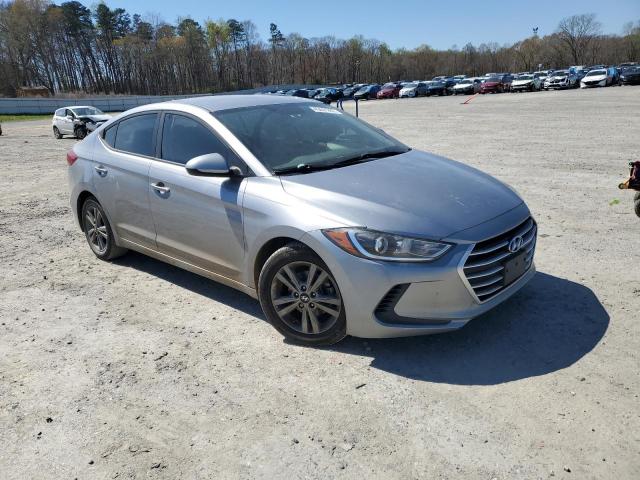 Photo 3 VIN: 5NPD84LF5HH098815 - HYUNDAI ELANTRA SE 