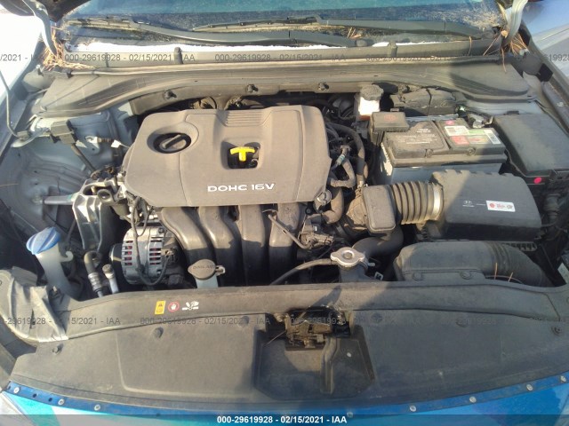 Photo 9 VIN: 5NPD84LF5HH100921 - HYUNDAI ELANTRA 