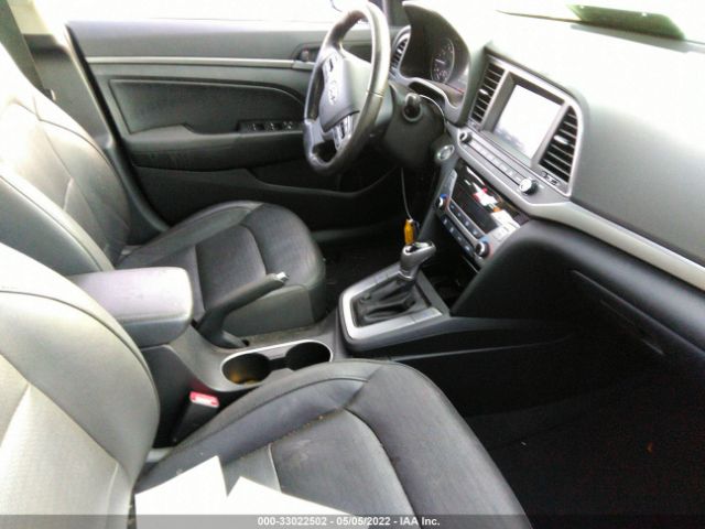 Photo 4 VIN: 5NPD84LF5HH115483 - HYUNDAI ELANTRA 