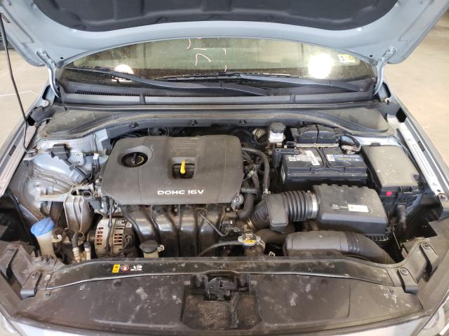 Photo 6 VIN: 5NPD84LF5HH116388 - HYUNDAI ELANTRA 