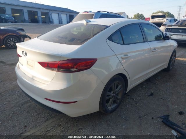 Photo 3 VIN: 5NPD84LF5HH117508 - HYUNDAI ELANTRA 