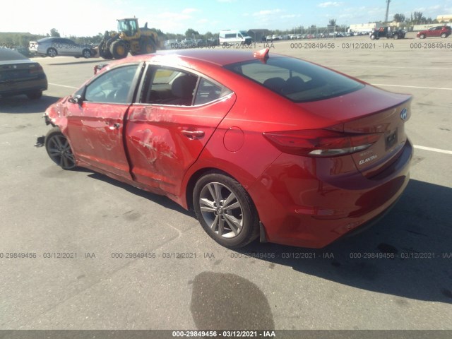 Photo 2 VIN: 5NPD84LF5HH122384 - HYUNDAI ELANTRA 