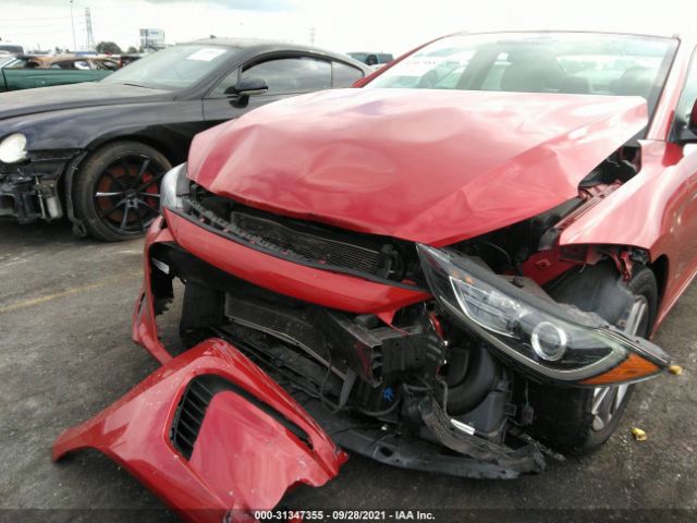 Photo 5 VIN: 5NPD84LF5HH122966 - HYUNDAI ELANTRA 