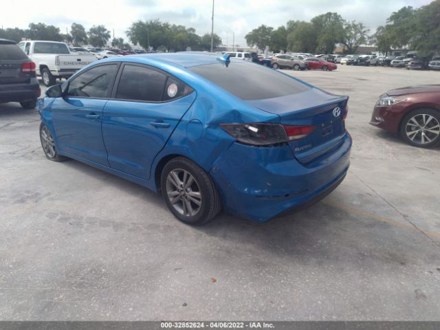 Photo 2 VIN: 5NPD84LF5HH122997 - HYUNDAI ELANTRA 