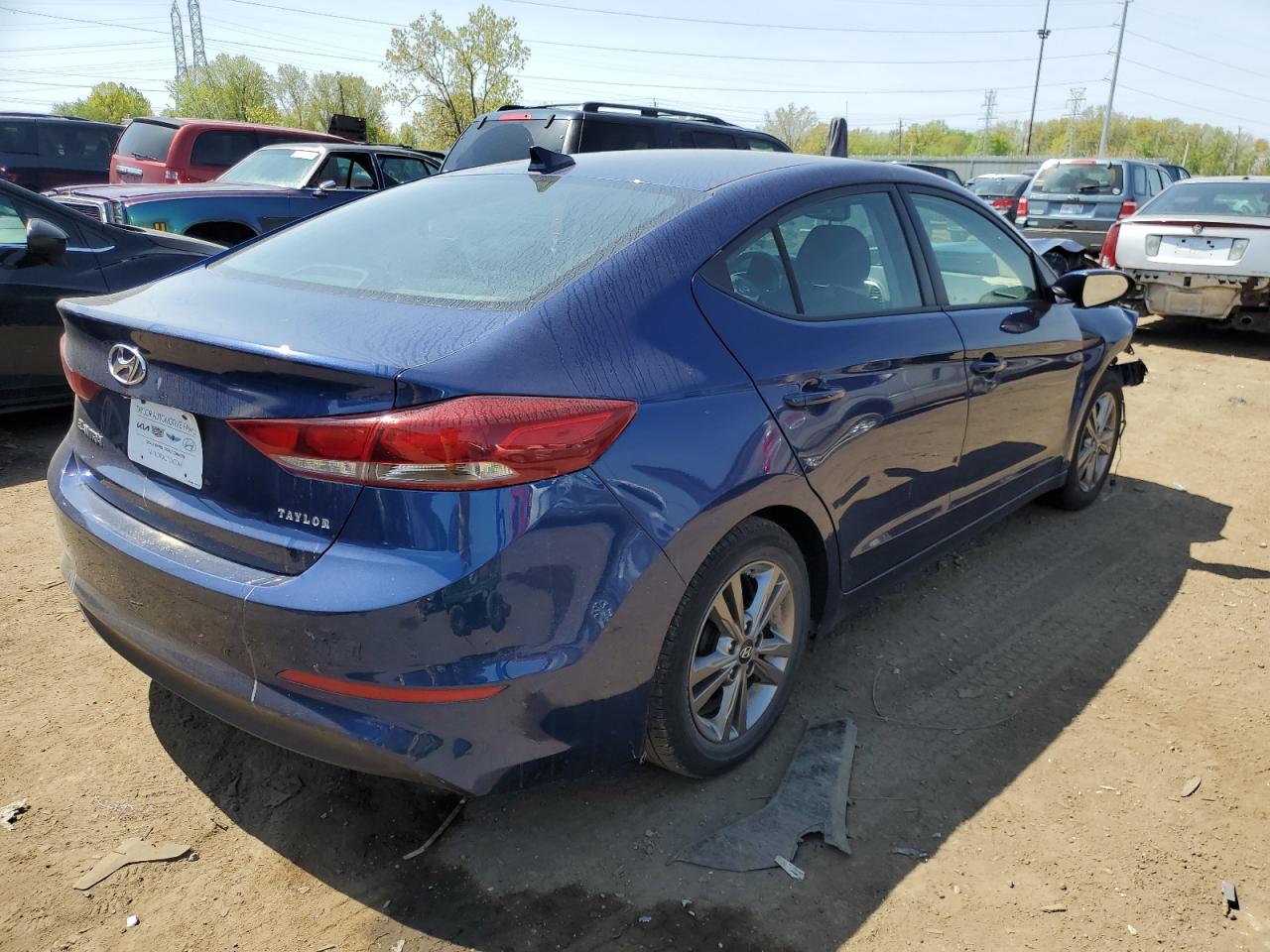 Photo 2 VIN: 5NPD84LF5HH128878 - HYUNDAI ELANTRA 