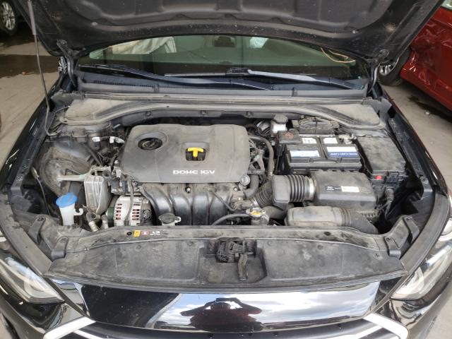 Photo 6 VIN: 5NPD84LF5HH130579 - HYUNDAI ELANTRA SE 