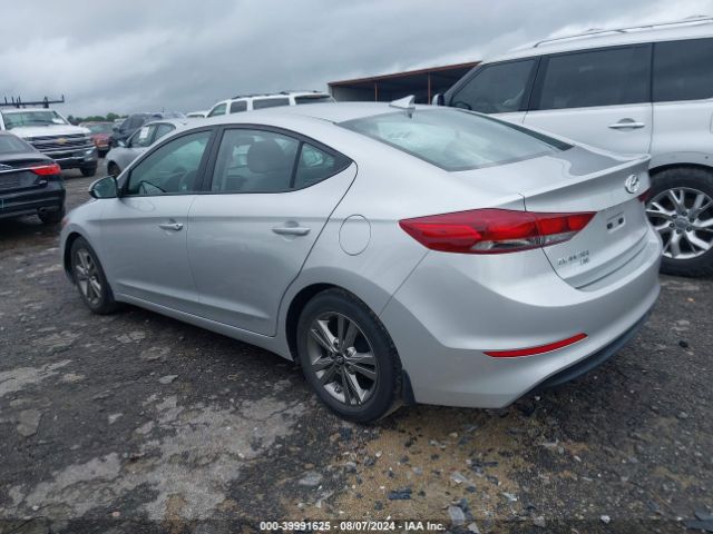 Photo 2 VIN: 5NPD84LF5HH134826 - HYUNDAI ELANTRA 