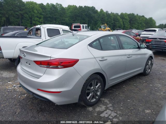 Photo 3 VIN: 5NPD84LF5HH134826 - HYUNDAI ELANTRA 