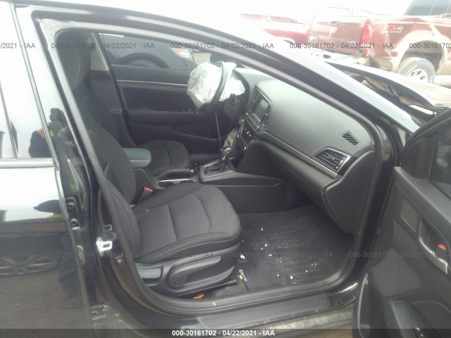 Photo 4 VIN: 5NPD84LF5HH140416 - HYUNDAI ELANTRA 