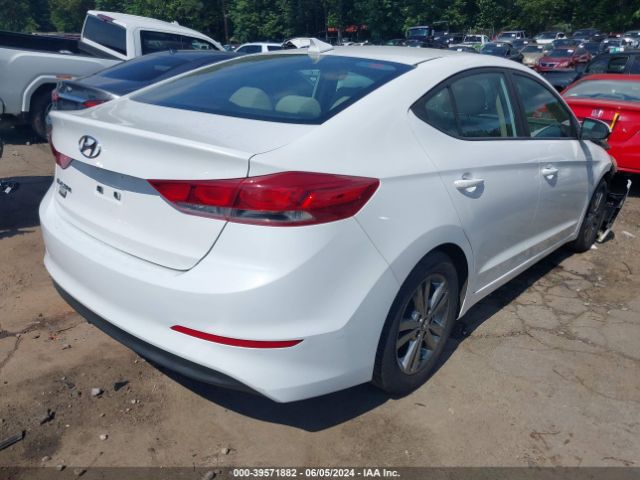 Photo 3 VIN: 5NPD84LF5HH144188 - HYUNDAI ELANTRA 