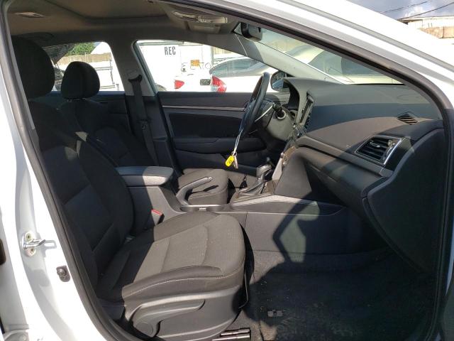 Photo 4 VIN: 5NPD84LF5HH144773 - HYUNDAI ELANTRA 