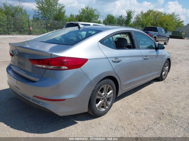 Photo 3 VIN: 5NPD84LF5HH153621 - HYUNDAI ELANTRA 