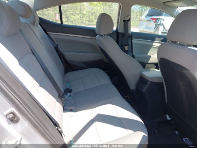 Photo 7 VIN: 5NPD84LF5HH153621 - HYUNDAI ELANTRA 