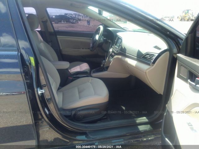 Photo 4 VIN: 5NPD84LF5HH157765 - HYUNDAI ELANTRA 