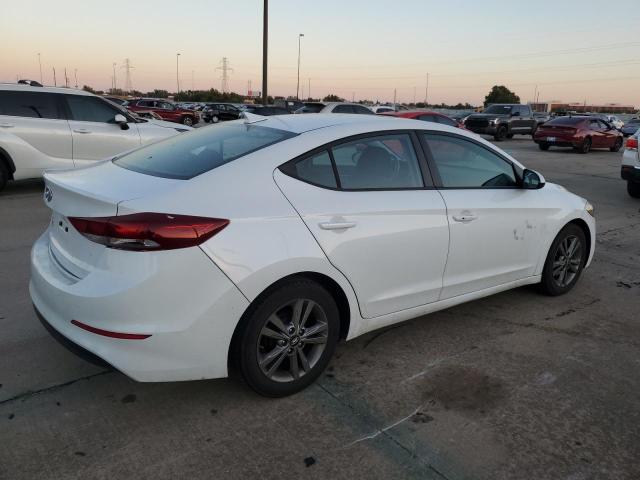 Photo 2 VIN: 5NPD84LF5HH158026 - HYUNDAI ELANTRA SE 