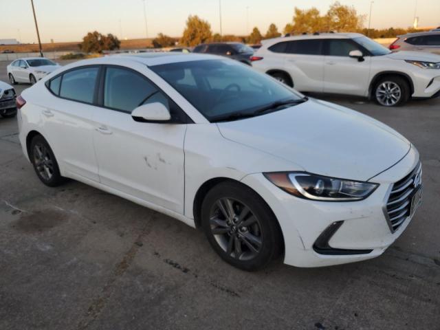 Photo 3 VIN: 5NPD84LF5HH158026 - HYUNDAI ELANTRA SE 