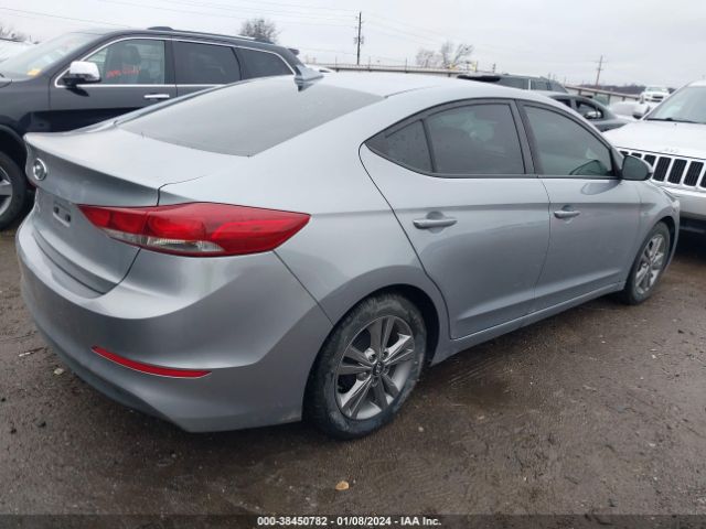 Photo 3 VIN: 5NPD84LF5HH167549 - HYUNDAI ELANTRA 