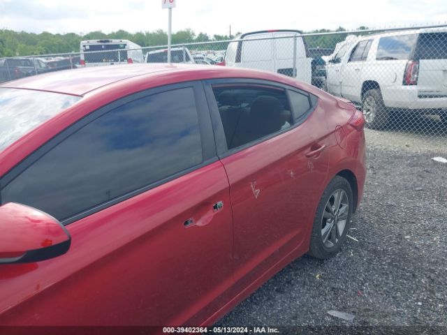 Photo 5 VIN: 5NPD84LF5HH185503 - HYUNDAI ELANTRA 