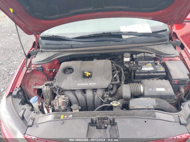 Photo 9 VIN: 5NPD84LF5HH185503 - HYUNDAI ELANTRA 