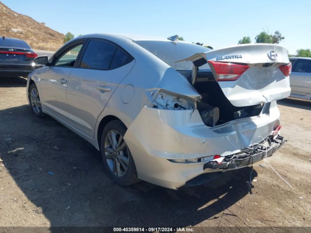 Photo 2 VIN: 5NPD84LF5HH185999 - HYUNDAI ELANTRA 