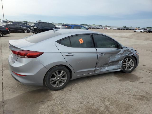 Photo 2 VIN: 5NPD84LF5HH204003 - HYUNDAI ELANTRA SE 