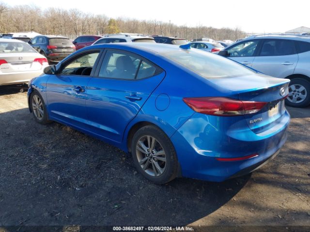 Photo 2 VIN: 5NPD84LF5JH225617 - HYUNDAI ELANTRA 