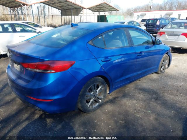 Photo 3 VIN: 5NPD84LF5JH225617 - HYUNDAI ELANTRA 