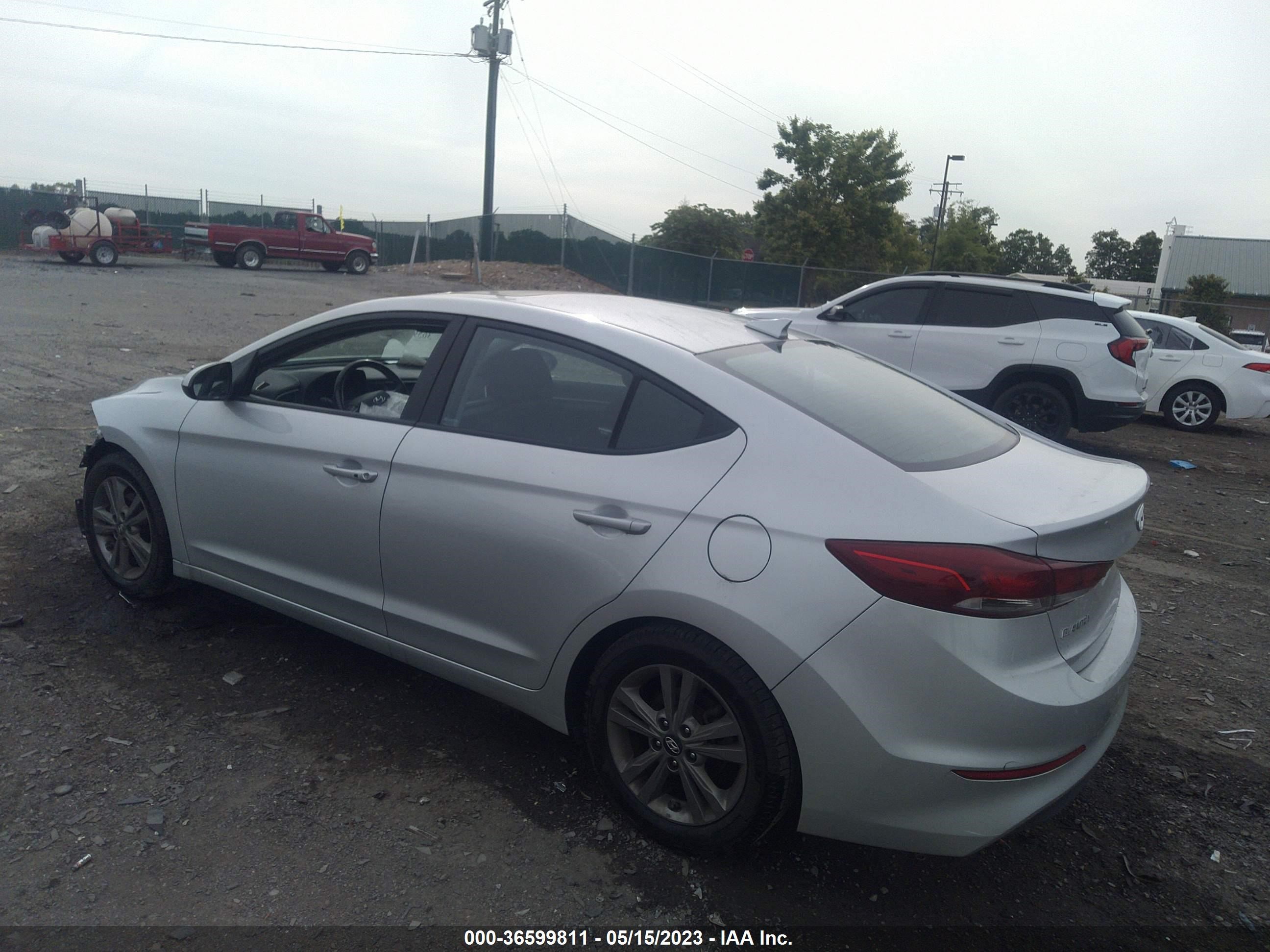 Photo 2 VIN: 5NPD84LF5JH228047 - HYUNDAI ELANTRA 