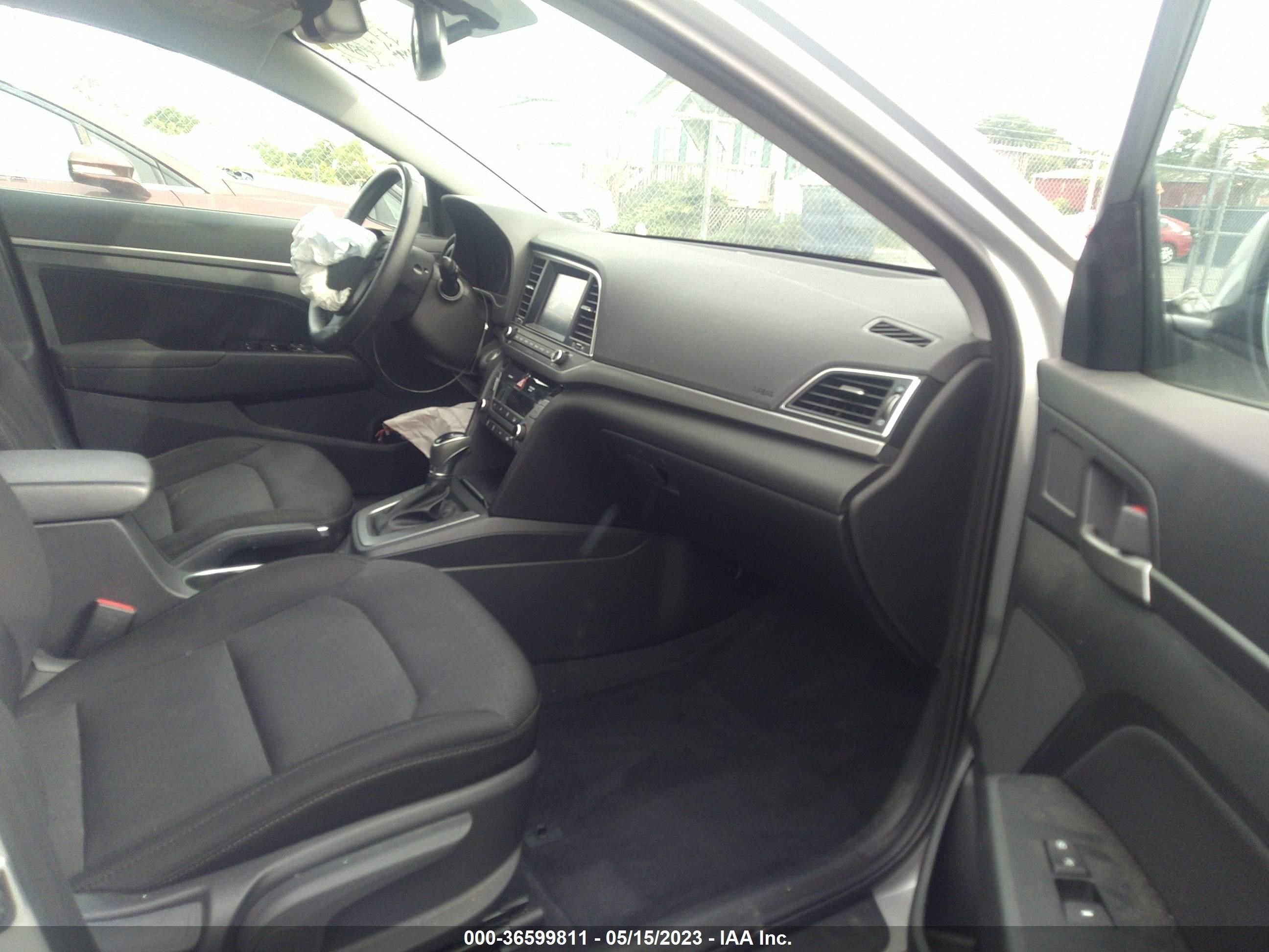 Photo 4 VIN: 5NPD84LF5JH228047 - HYUNDAI ELANTRA 