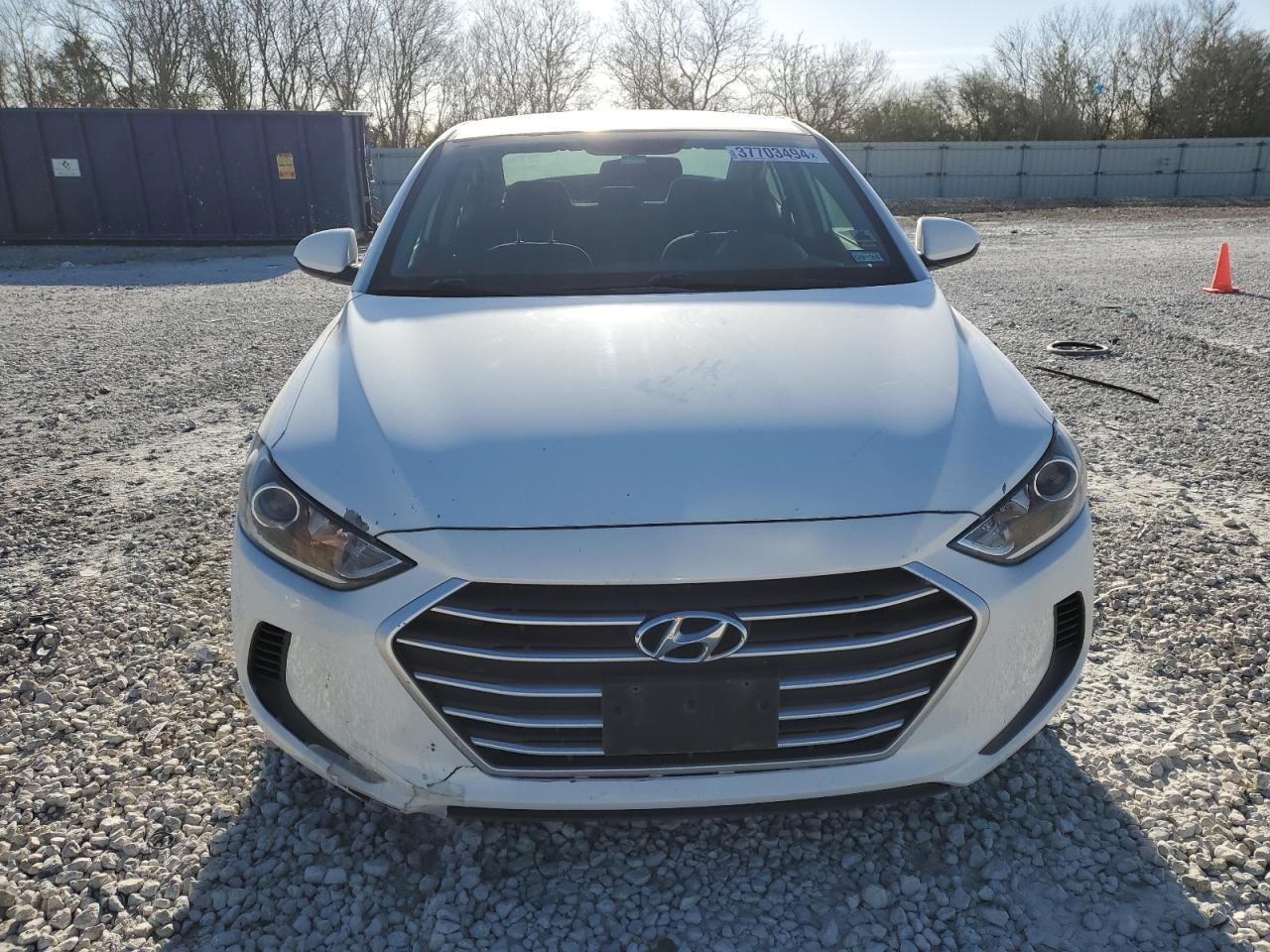 Photo 4 VIN: 5NPD84LF5JH232907 - HYUNDAI ELANTRA 