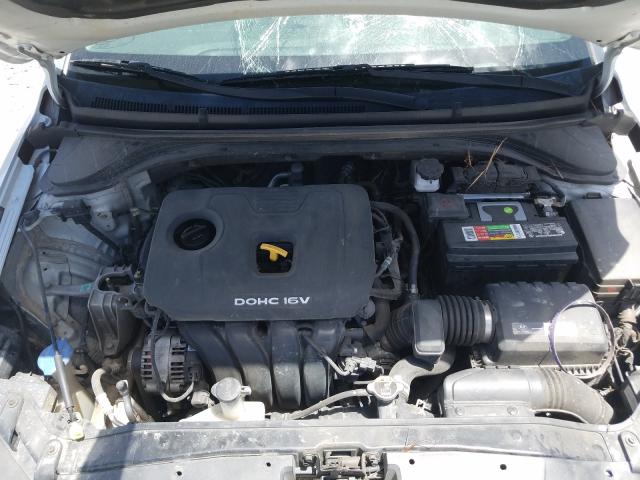 Photo 6 VIN: 5NPD84LF5JH249092 - HYUNDAI ELANTRA 