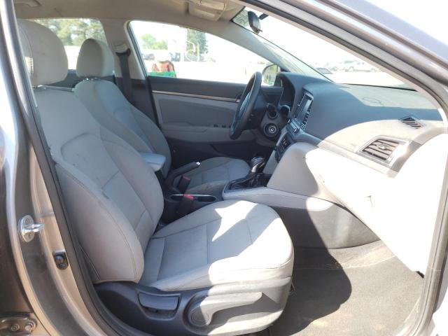 Photo 4 VIN: 5NPD84LF5JH250341 - HYUNDAI ELANTRA SE 