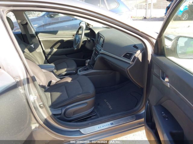 Photo 4 VIN: 5NPD84LF5JH253353 - HYUNDAI ELANTRA 