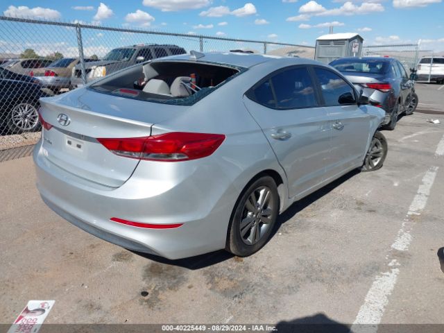 Photo 3 VIN: 5NPD84LF5JH263591 - HYUNDAI ELANTRA 