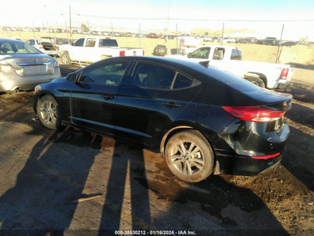 Photo 2 VIN: 5NPD84LF5JH303443 - HYUNDAI ELANTRA 