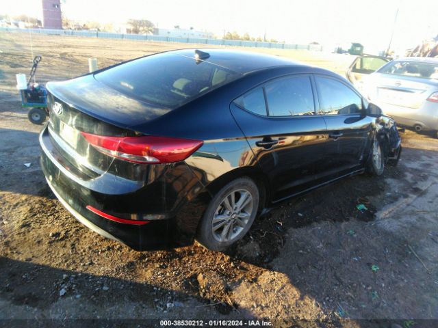 Photo 3 VIN: 5NPD84LF5JH303443 - HYUNDAI ELANTRA 