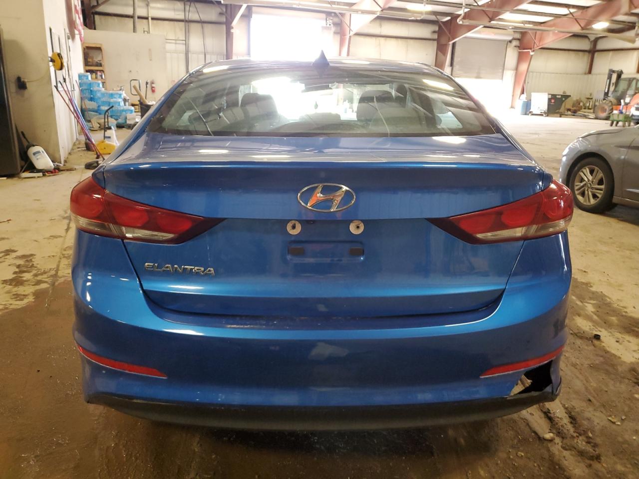 Photo 5 VIN: 5NPD84LF5JH304141 - HYUNDAI ELANTRA 