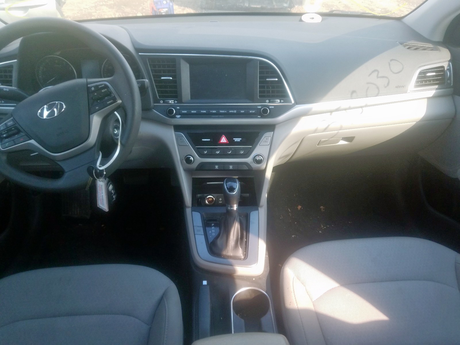 Photo 8 VIN: 5NPD84LF5JH308061 - HYUNDAI ELANTRA SE 