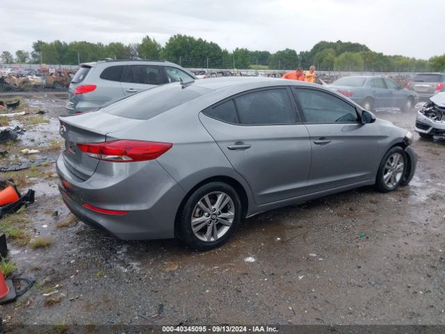 Photo 3 VIN: 5NPD84LF5JH312529 - HYUNDAI ELANTRA 