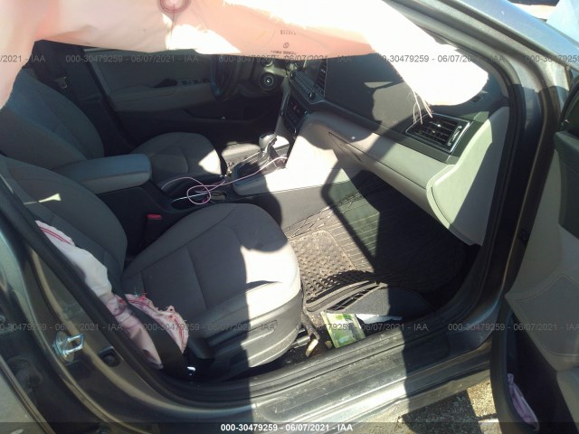 Photo 4 VIN: 5NPD84LF5JH314085 - HYUNDAI ELANTRA 