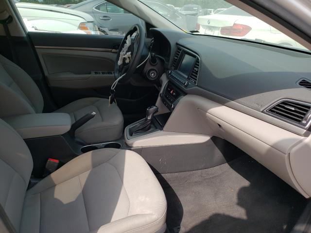 Photo 4 VIN: 5NPD84LF5JH318976 - HYUNDAI ELANTRA SE 