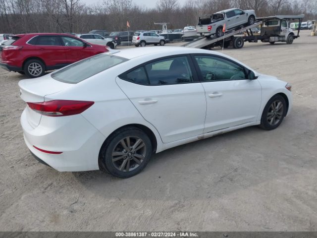 Photo 3 VIN: 5NPD84LF5JH323904 - HYUNDAI ELANTRA 