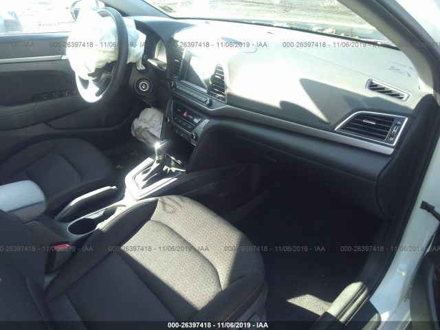 Photo 4 VIN: 5NPD84LF5JH352710 - HYUNDAI ELANTRA 