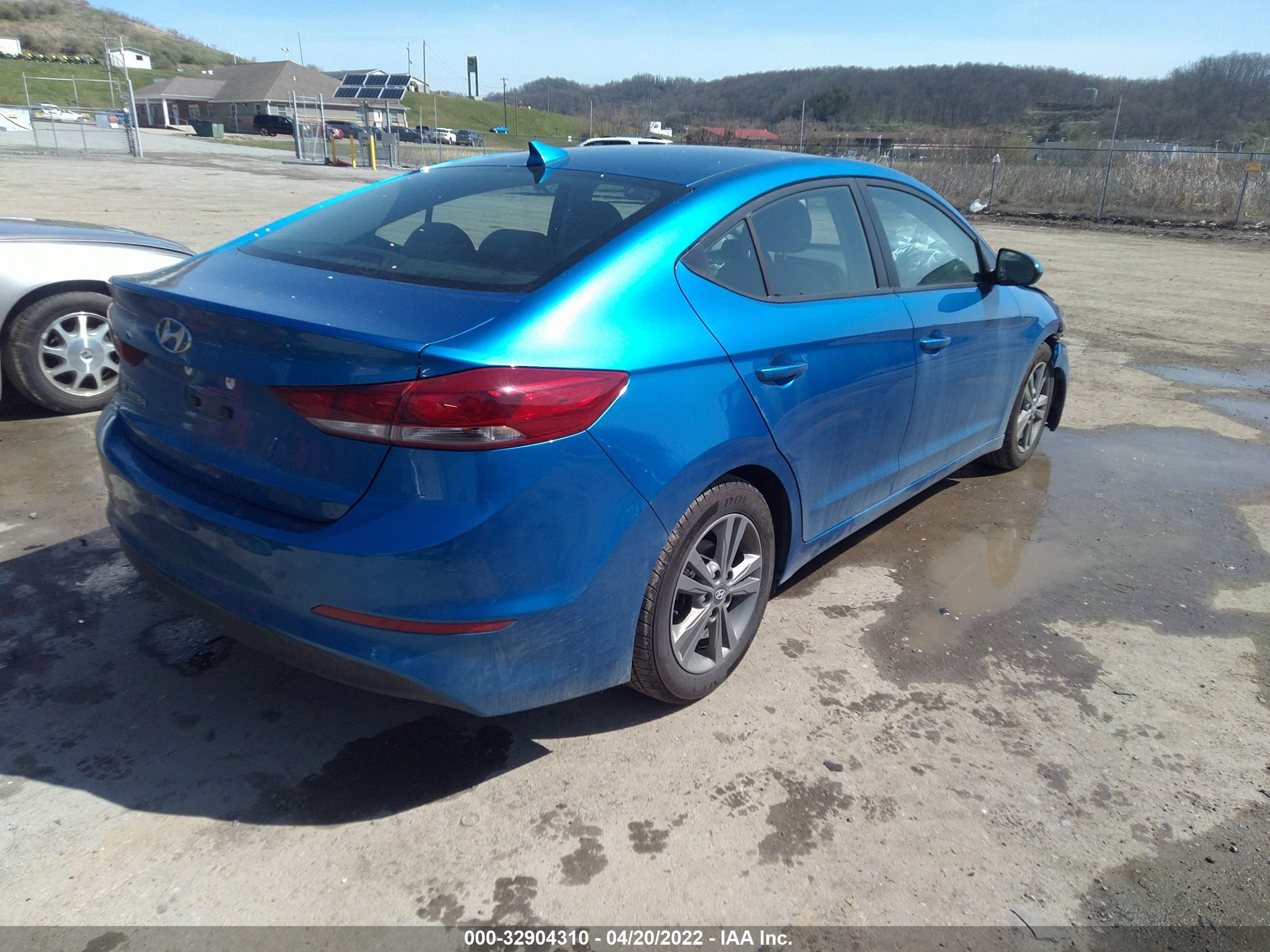 Photo 3 VIN: 5NPD84LF5JH365652 - HYUNDAI ELANTRA 