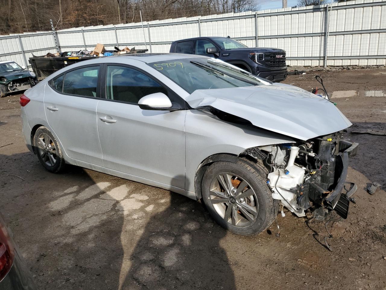 Photo 3 VIN: 5NPD84LF5JH365909 - HYUNDAI ELANTRA 