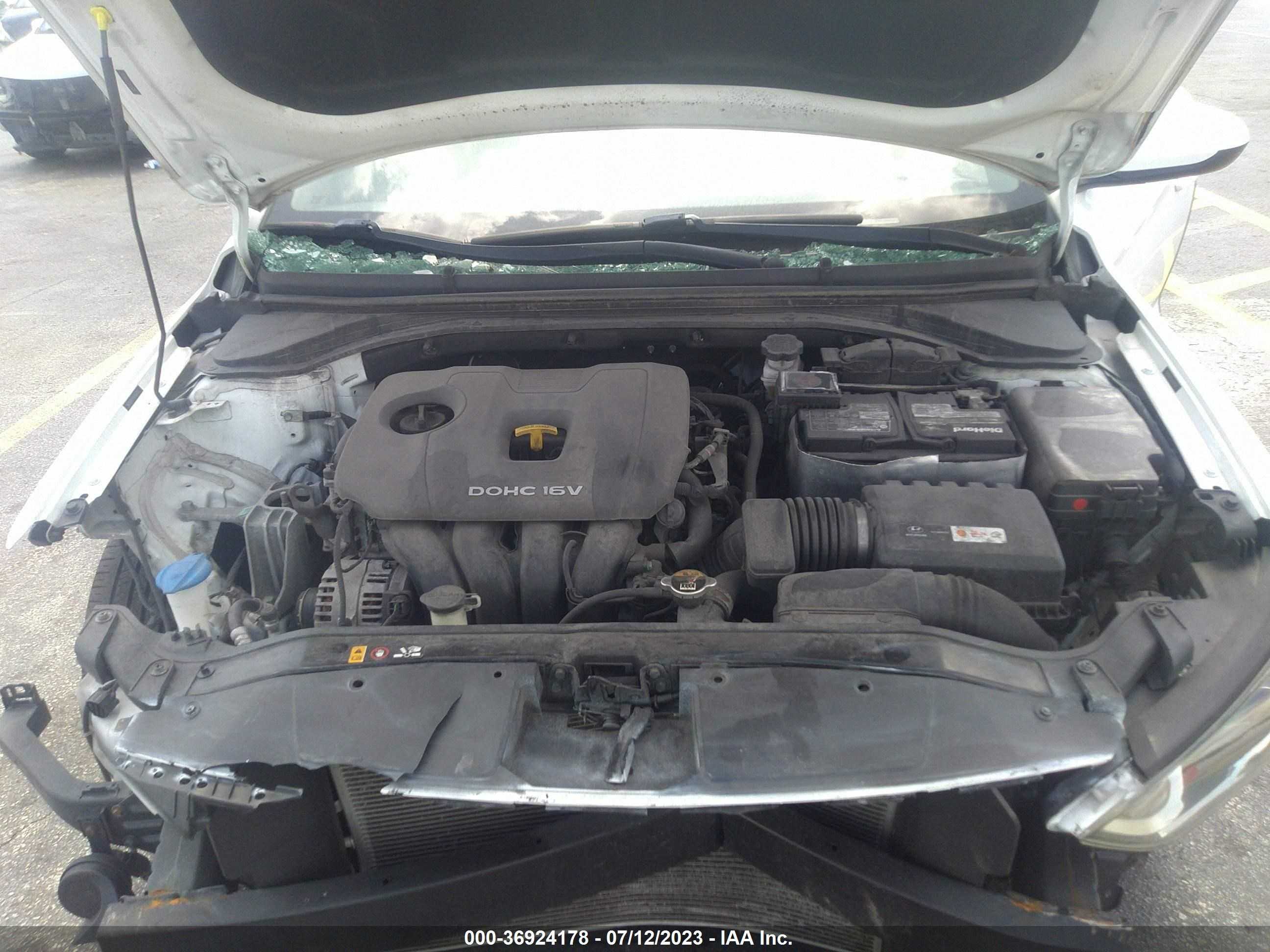 Photo 9 VIN: 5NPD84LF5JH383729 - HYUNDAI ELANTRA 